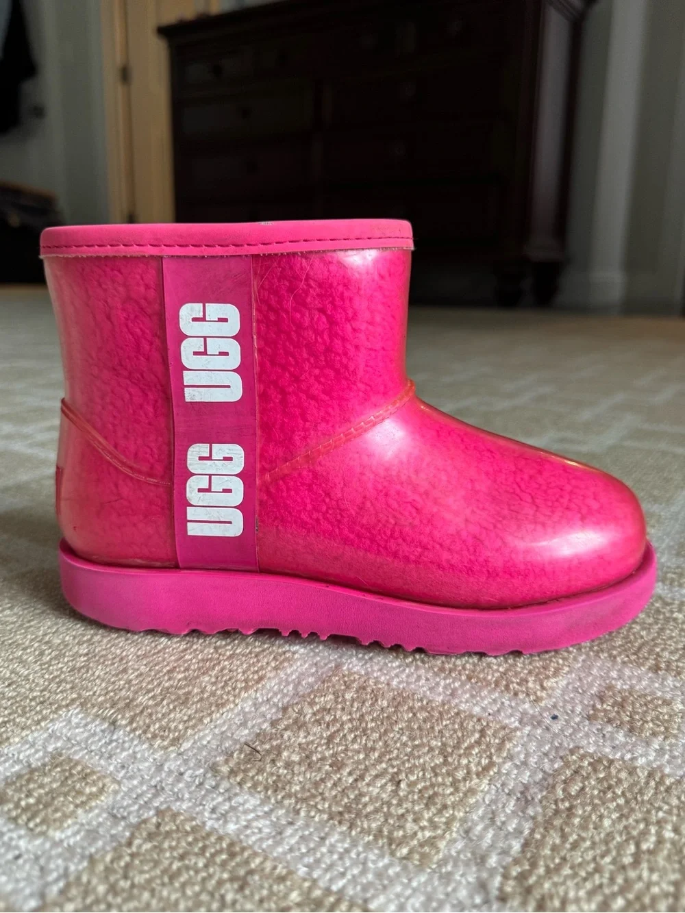 UGG Classic Clear Mini Waterproof Translucent Boots Hot Pink Kids Size 1